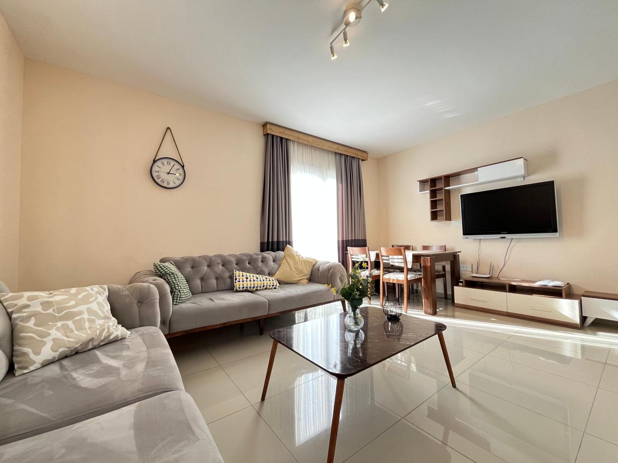 Weekend Apartments 2Br Kerýnia Eksteriør bilde